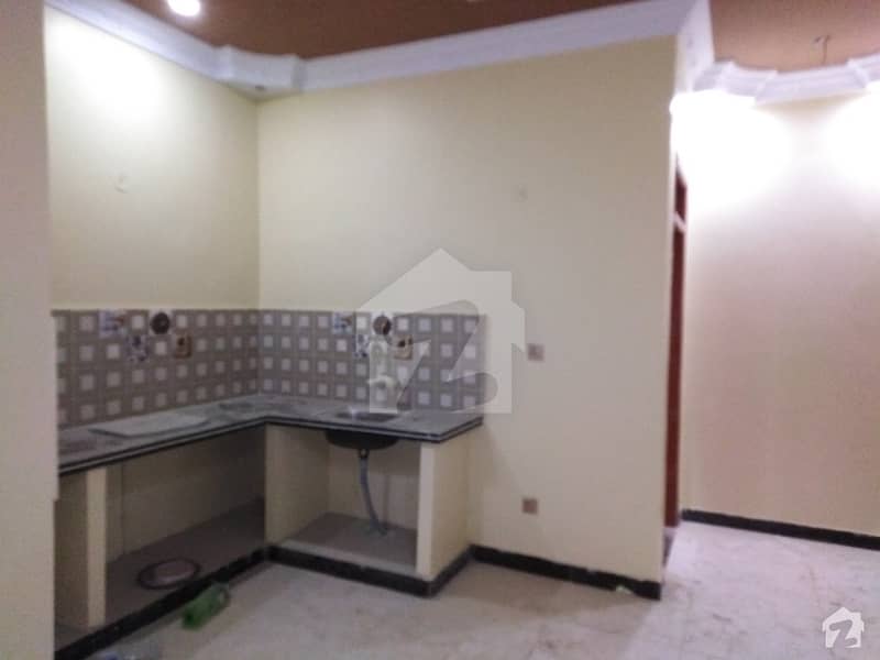 ناظم آباد - بلاک 5اے ناظم آباد کراچی میں 2 کمروں کا 3 مرلہ بالائی پورشن 36 لاکھ میں برائے فروخت۔