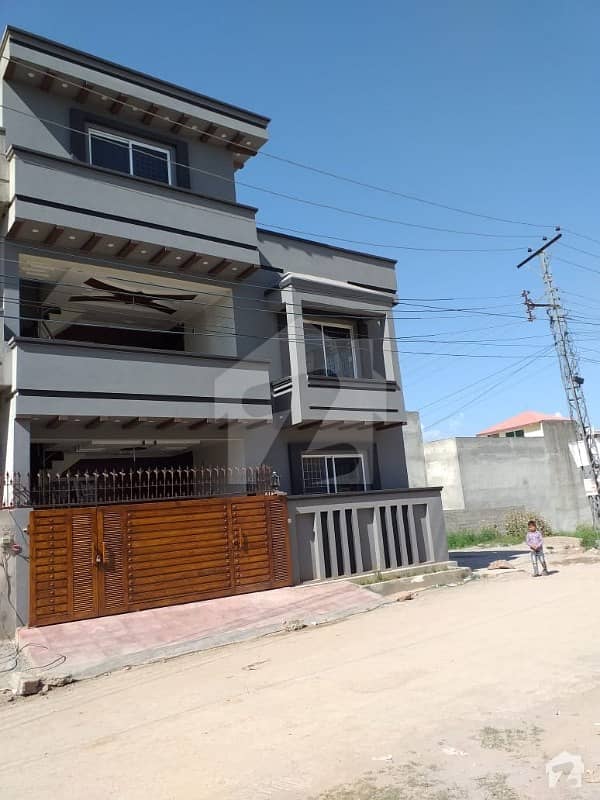 H-13 Double Storey Corner House Available For Sale