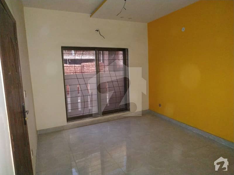 INDEPENDENT 35 MARLA BEAUTIFUL  FULL HOUSE URGENT  FOR RENT  NEAR LUMS DHA LAHORE CANTT I HAVE ALSO MORE OPTIONS