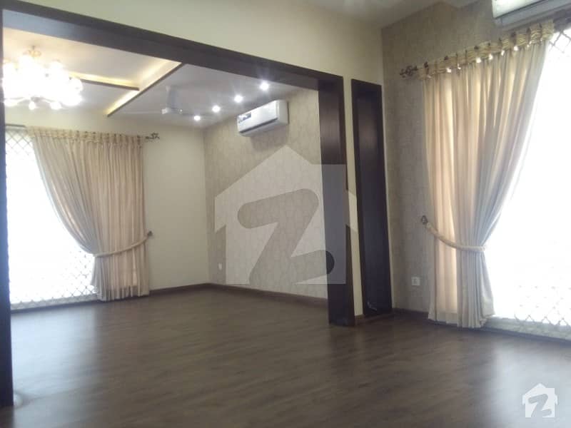 1 Kanal Brand New Upper Portion Available For Rent Near By Park In Phase 7