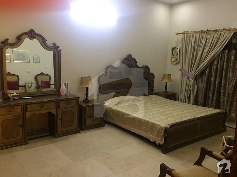 بینکرز کوآپریٹو ہاؤسنگ سوسائٹی لاہور میں 3 کمروں کا 9 مرلہ مکان 1.75 کروڑ میں برائے فروخت۔