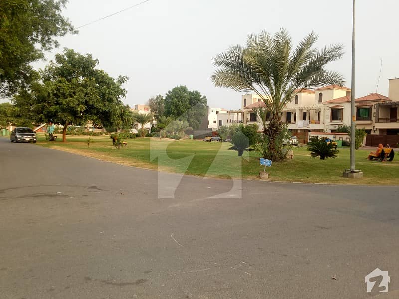 6 Marla Plot For Sale On Lowest Price In Aa Block