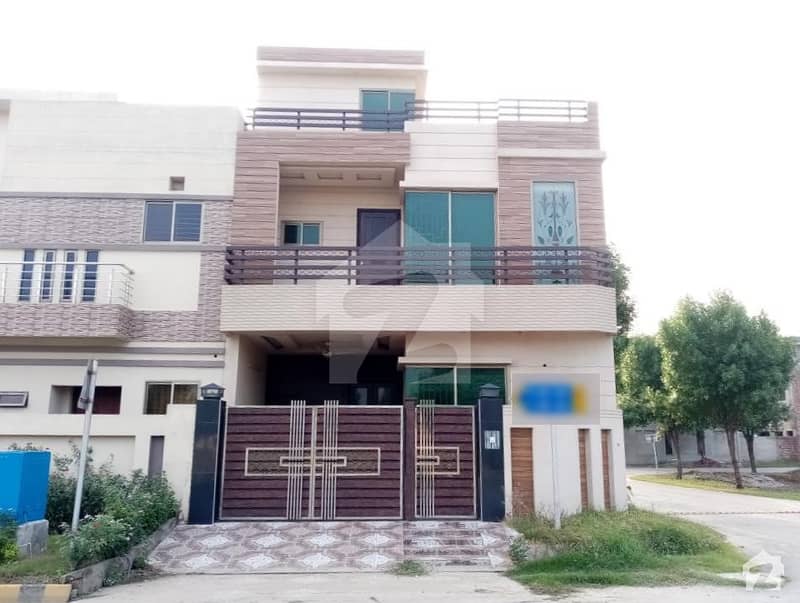 House Is Available In Citi Housing Society