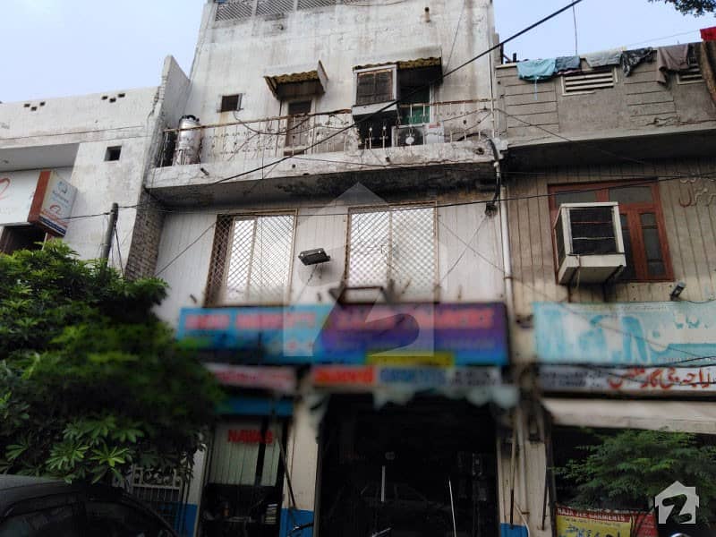 ملت چوک فیصل آباد میں 4 کمروں کا 3 مرلہ عمارت 2 کروڑ میں برائے فروخت۔ ملت چوک فیصل آباد میں 4 کمروں کا 3 مرلہ عمارت 2 کروڑ میں برائے فروخت۔