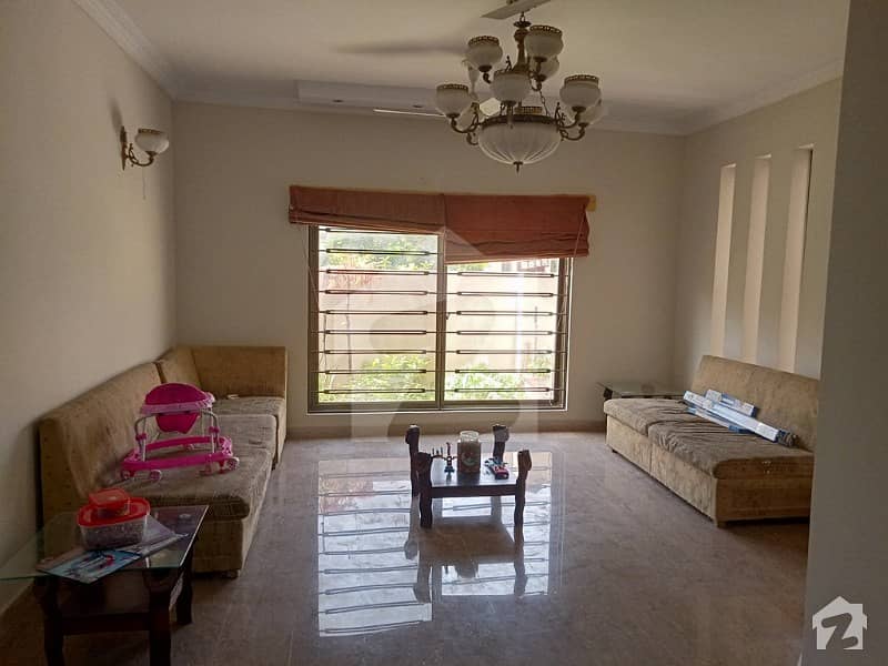 بحریہ ٹاؤن فیز 3 بحریہ ٹاؤن راولپنڈی راولپنڈی میں 4 کمروں کا 10 مرلہ مکان 2.15 کروڑ میں برائے فروخت۔