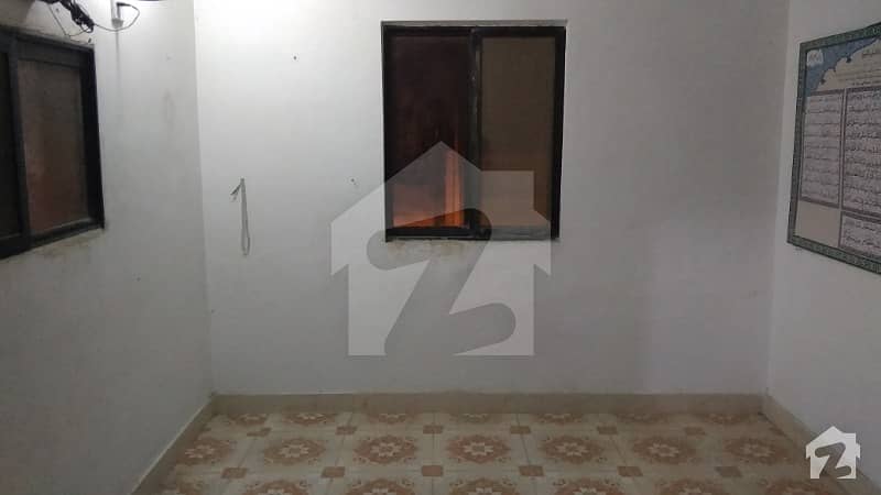 Portion For Rent - Gulberg Block 13 Karachi