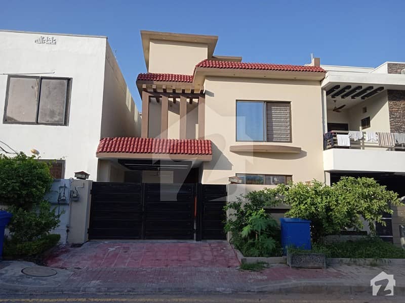 10 Marla Renovated House At Bahria Town Phase 3 For Sale