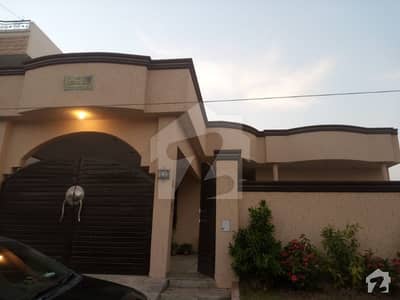LEASED NEXT TO CORNER at PRIME LOCATION HOUSE FOR SALE LEASED NEXT TO CORNER at PRIME LOCATION HOUSE FOR SALE