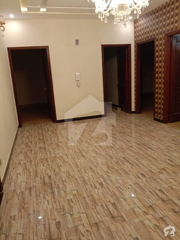 ویلینشیاء ۔ بلاک بی ویلینشیاء ہاؤسنگ سوسائٹی لاہور میں 5 کمروں کا 10 مرلہ مکان 2.35 کروڑ میں برائے فروخت۔