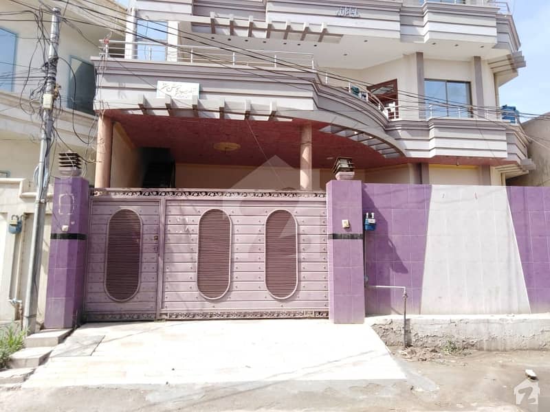 10 Marla Triple Storey House For Rent On Good Location
