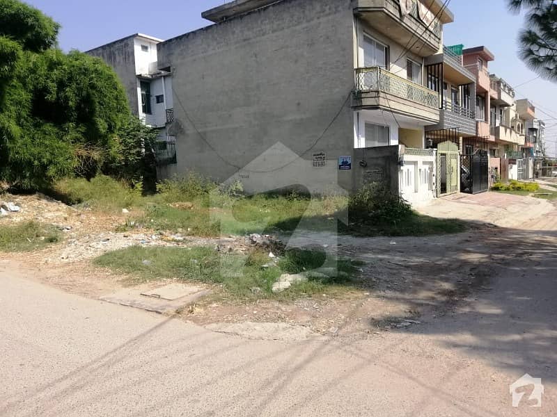 Corner Residential Plot For Urgent Sale Nearest Main Shopping Mall