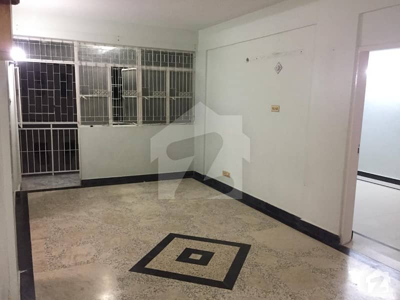 Flat For Rent in GulshaneIqbal Block 10 Extremely neat and clean Apartment