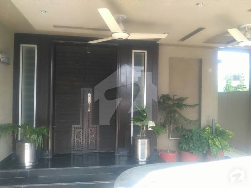 ایڈن سٹی - بلاک اے ایڈن سٹی ایڈن لاہور میں 6 کمروں کا 19 مرلہ مکان 3.75 کروڑ میں برائے فروخت۔
