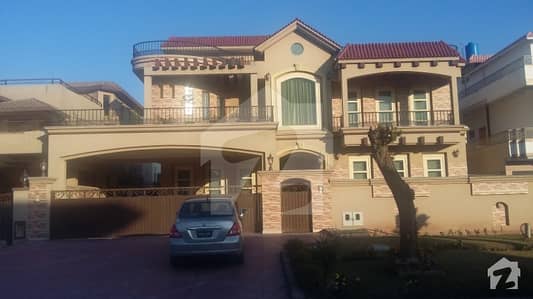 F111 666Sqyd 9Bed Room New House For Sale F111 666Sqyd 9Bed Room New House For Sale