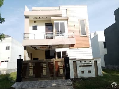 Here Is A Good Opportunity To Live In A Well-Built House Here Is A Good Opportunity To Live In A Well-Built House