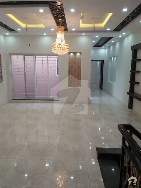 VIP House VIP Location Super Town Dha Defence 5 Marla House For Sale Hot Villa