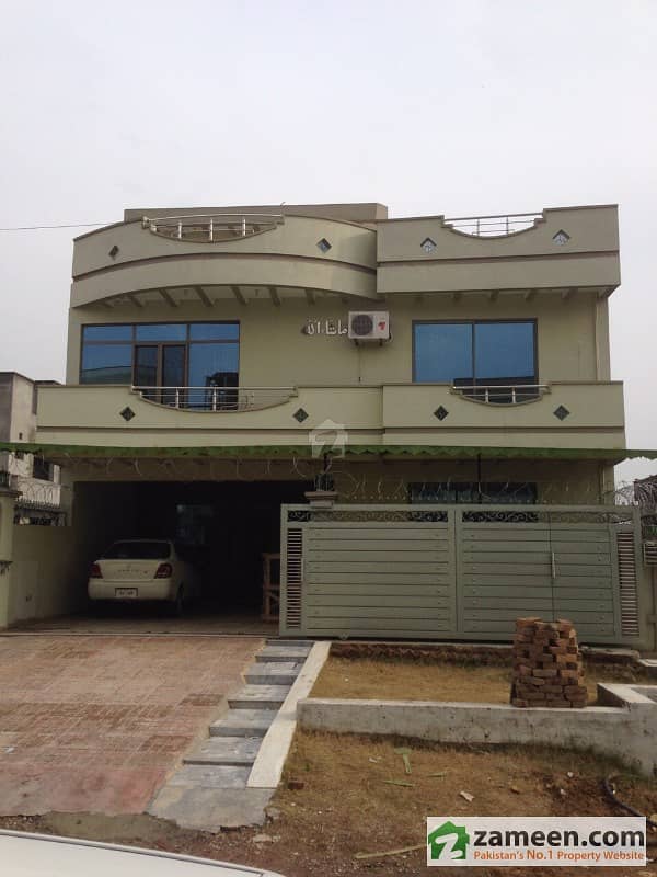 Beautiful 5 Bedroom Double Unit 10 Marla House For Sale