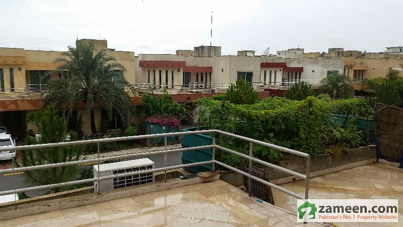 Gorgeous 5 Bed House For Sale In Bahria Town Phase 3 - Executive Lodges