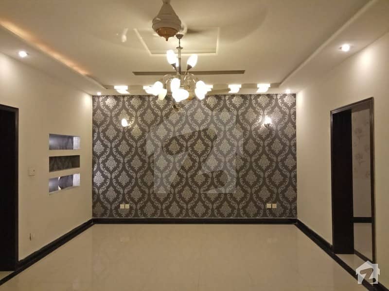Luxury 10 Marla Portion Available For Rent In Sector B Shaheen BLOCK