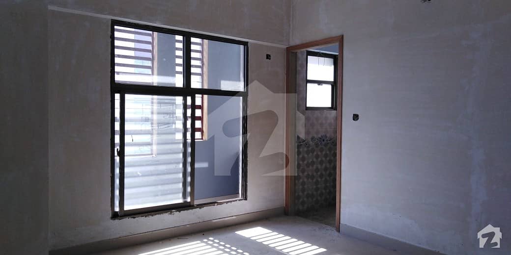 Brand New West Open 3rd Floor Flat Is Available For Sale In Ayesha Manzil Shahrah-E-Pakistan