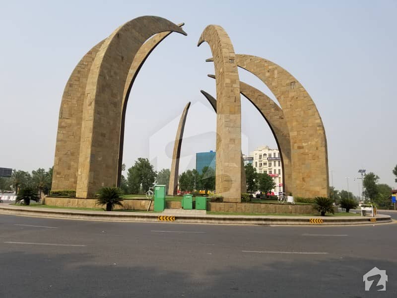 5 Marla Plot 662 Excellent Location Main Boulevard Paid For Sale In Aa Block Bahria Town Lahore