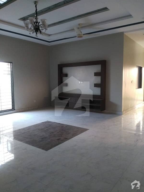 Brand New Kanal Upper Portion Available For Rent Brand New Kanal Upper Portion Available For Rent