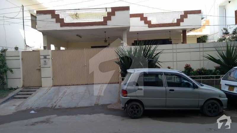 گلستانِِ جوہر ۔ بلاک 1 گلستانِ جوہر کراچی میں 3 کمروں کا 16 مرلہ مکان 3.75 کروڑ میں برائے فروخت۔