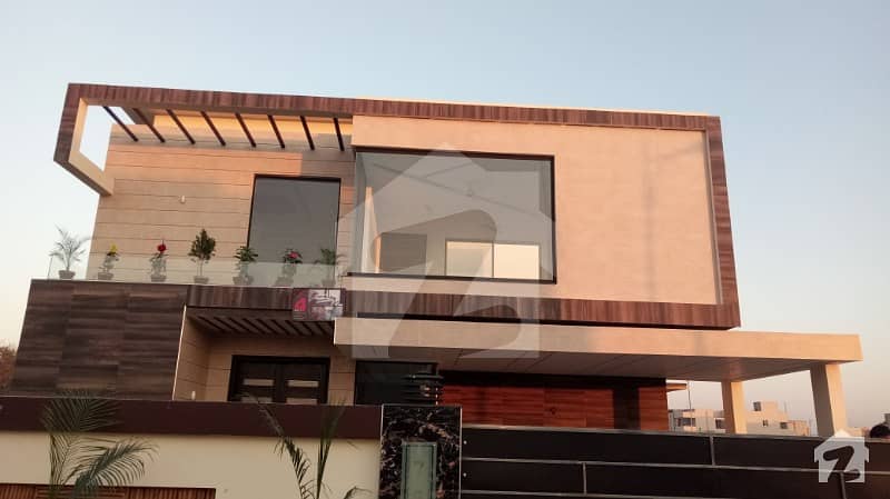 CHEAPEST PRICE BRAND NEW BUNGALOW FOR SALE NEAR PARK