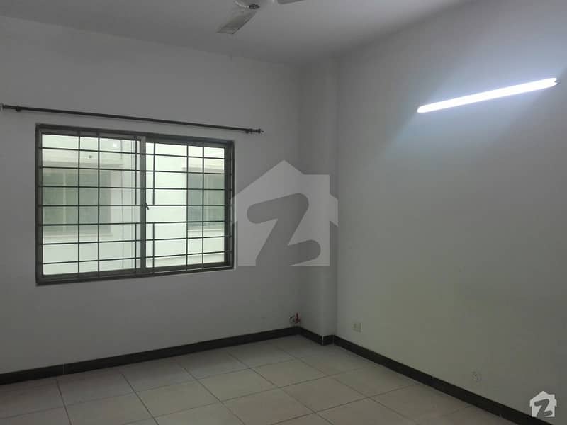 5th Floor Flat Available For Rent In Askari 11