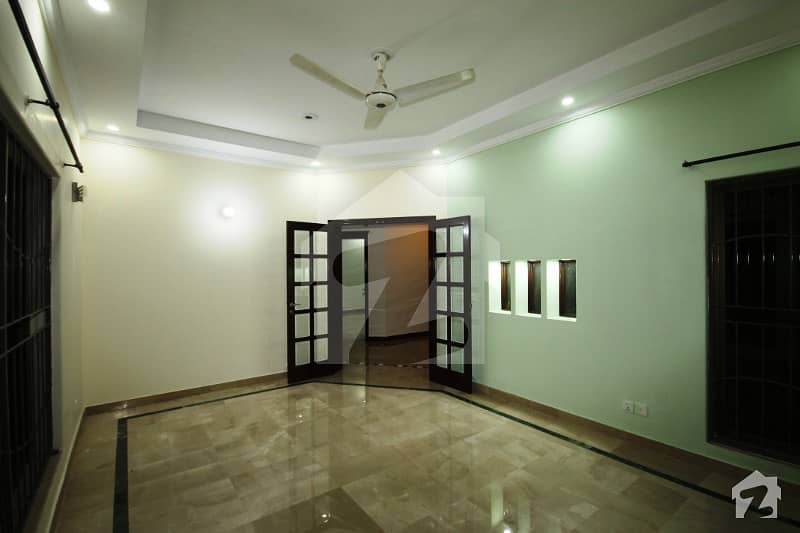 1 Kanal Upper Portion For Rent In Dha Phase 2 Prime Location Near To Park