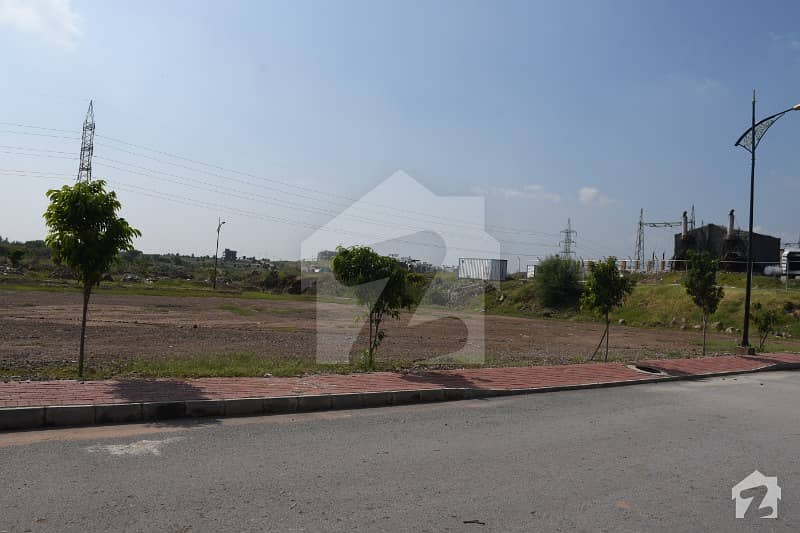 8 Marla Residential Plot For Sale Near To Commercial