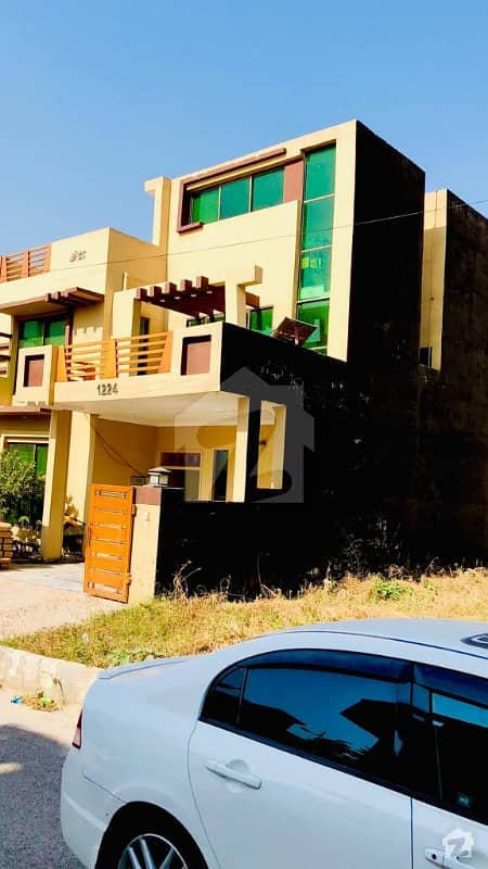 6 Month Used Double Unit House For Sale In B17 Block B Islamabad Street No 54