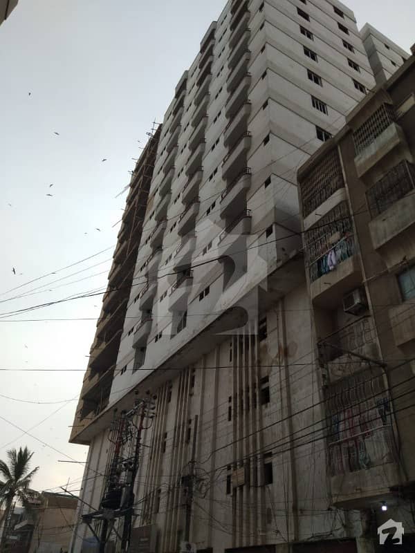 نارتھ ناظم آباد ۔ بلاک ایچ نارتھ ناظم آباد کراچی میں 2 کمروں کا 5 مرلہ فلیٹ 63.5 لاکھ میں برائے فروخت۔