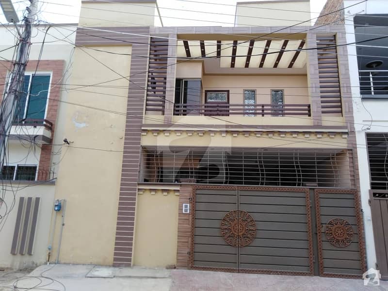 مسلم ٹاؤن بہاولپور میں 4 کمروں کا 5 مرلہ مکان 85 لاکھ میں برائے فروخت۔