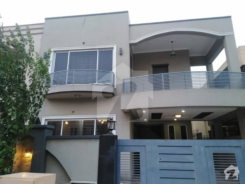 Designer House For Sale In Bahria Town Phase 4