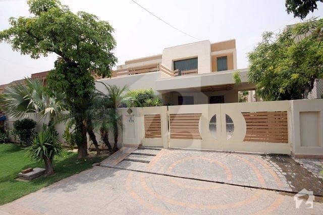 1 kanal Beautiful House For Rent in Phase 4 DHA