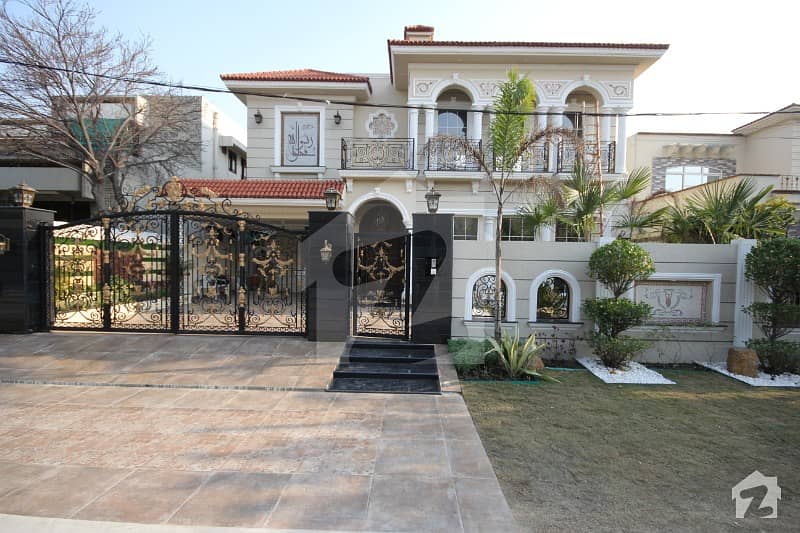 1 Kanal Amazing Designer Bungalow For Sale Dha Lahore