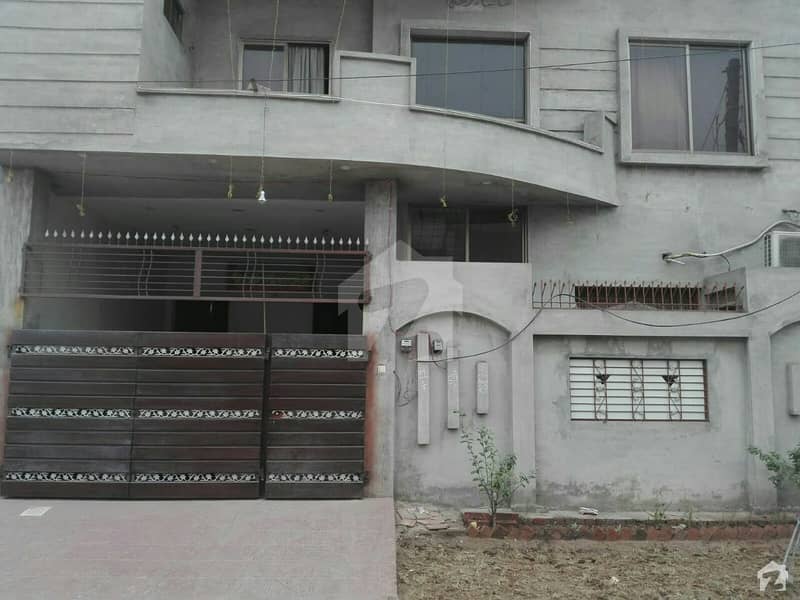 اسماعیل ویلی فیصل آباد میں 3 کمروں کا 7 مرلہ مکان 1. 15 کروڑ میں برائے فروخت۔