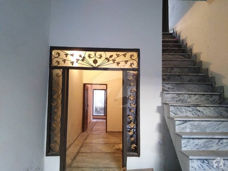 Good Location House Available For Rent Good Location House Available For Rent