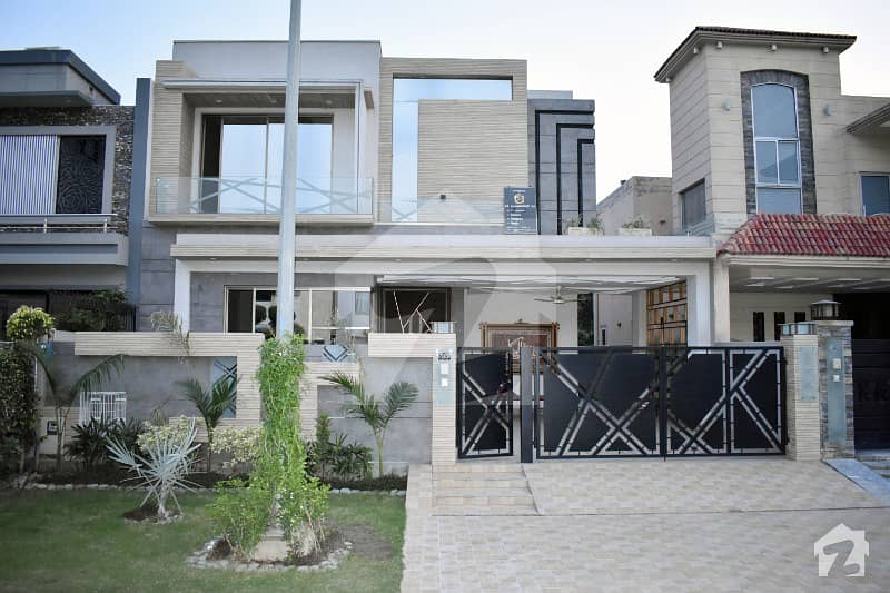 10 Marla Brand New Dream Villa Most Prime Location In Town Must Once  Visit