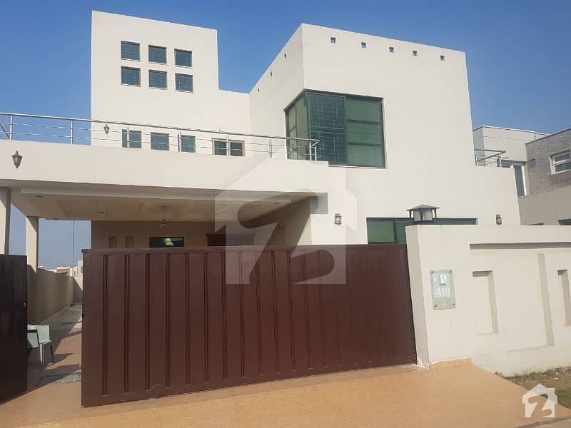 kanal house with basement hall 5 bed 2 years old house near dha office