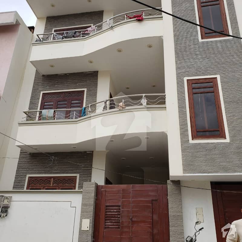 نارتھ ناظم آباد ۔ بلاک آئی نارتھ ناظم آباد کراچی میں 9 کمروں کا 8 مرلہ مکان 4.1 کروڑ میں برائے فروخت۔