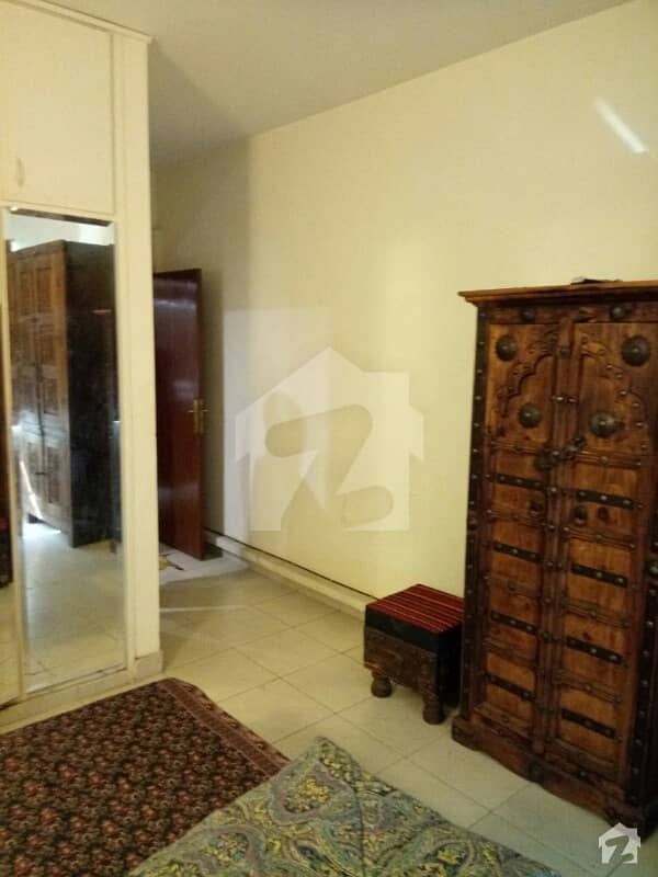 F-11 Markaz Abudhabi Furnished Lower Ground Studio Apartment,750 Square Feet,tiled Flooring.