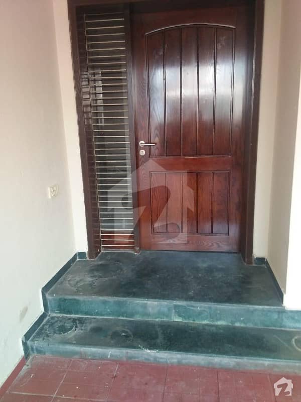 10 MARLADHA VILLA 4 BEDROOM WITH GATED COMMUNITY