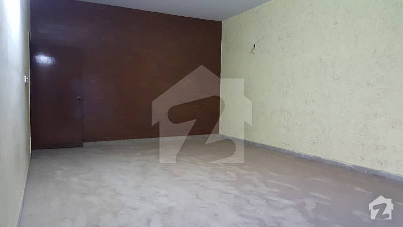 300 Yards Ground Floor 3 Bedrooms Portion With Garage