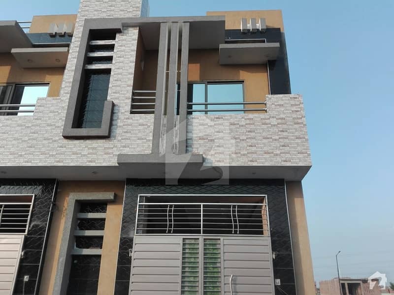 ملت روڈ فیصل آباد میں 3 کمروں کا 3 مرلہ مکان 45 لاکھ میں برائے فروخت۔