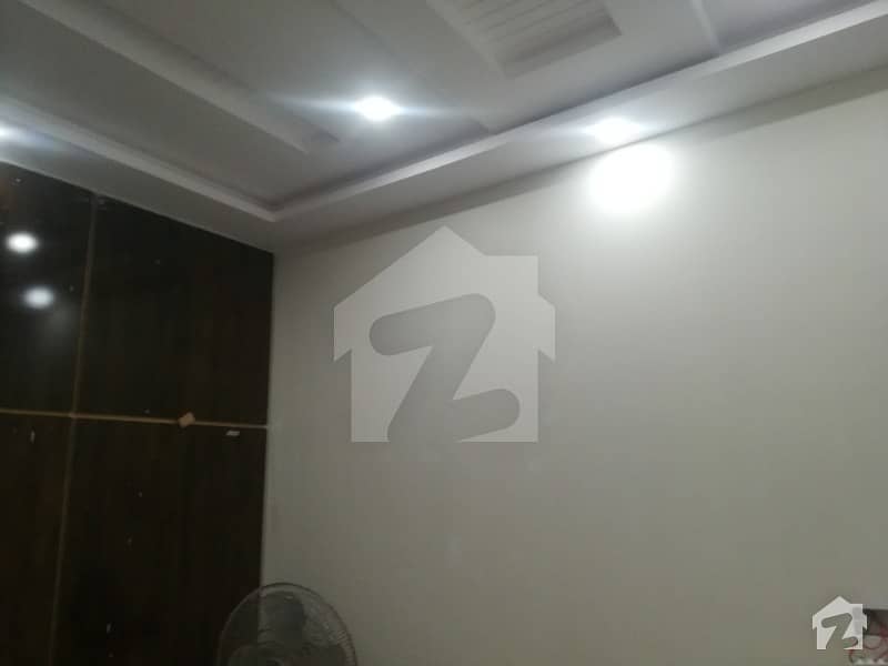 Brand new family appartment for rent in gulberg ll near by main market kanal,