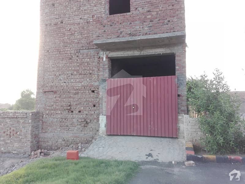 ملت روڈ فیصل آباد میں 2 کمروں کا 2 مرلہ مکان 25 لاکھ میں برائے فروخت۔