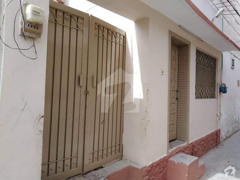 صادق کالونی بہاولپور میں 3 کمروں کا 10 مرلہ مکان 55 لاکھ میں برائے فروخت۔