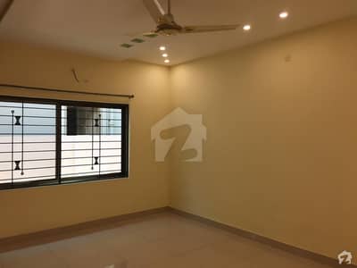 Upper Portion Available For Rent Upper Portion Available For Rent